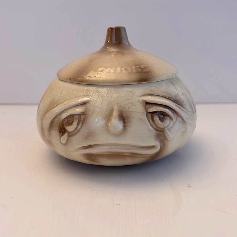 SylvaC Vintage Face Pot Crying Onion British anthropomorphic pottery England